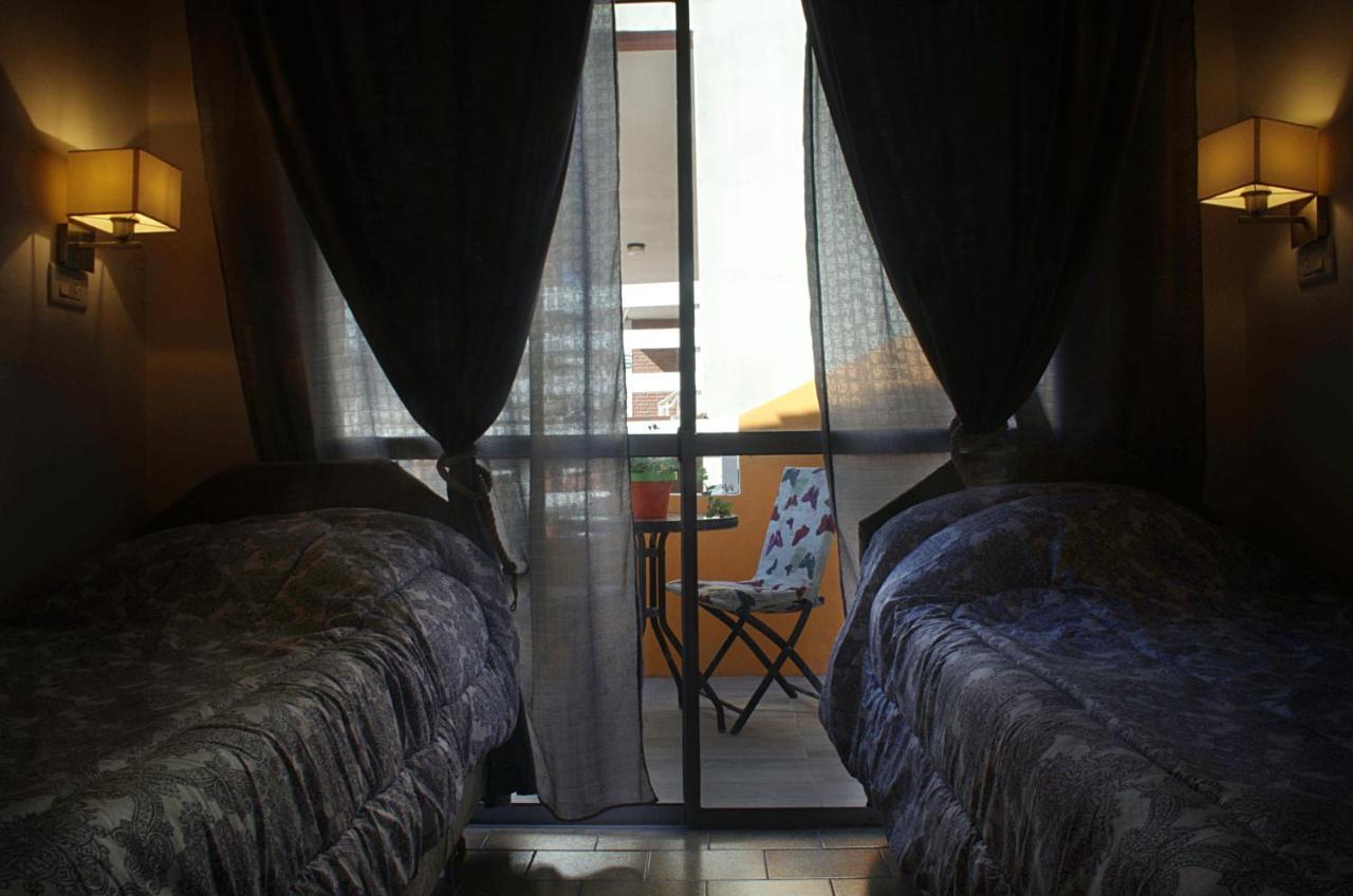 Hosteria Robert Villa Gesell Exterior foto